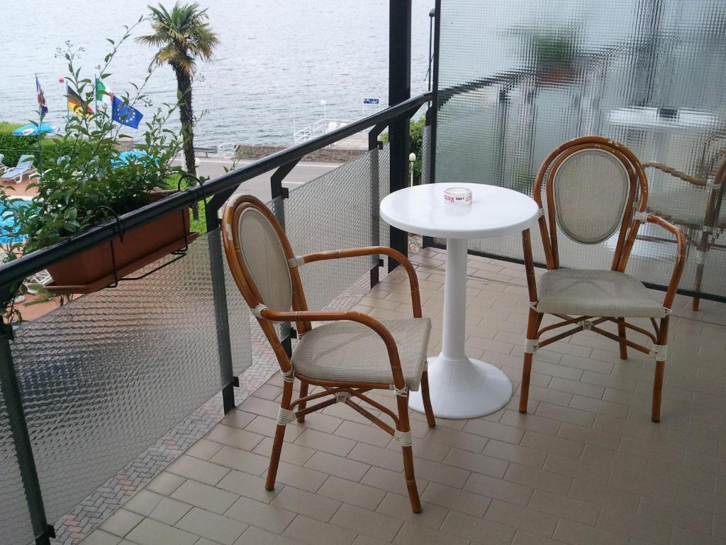Hotel Caribe - Garda Lake Collection Brenzone sul Garda Room photo