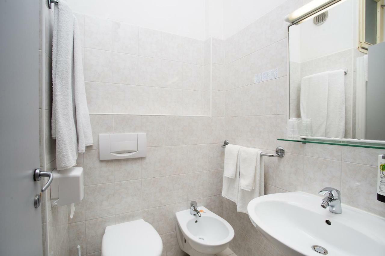 Hotel Caribe - Garda Lake Collection Brenzone sul Garda Exterior photo